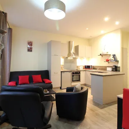 Apartment Bel T2 Renove Avec Wifi Au Centre Du Mont-dore, Proche Des Thermes Et Pistes - Fr-1-608-181 *